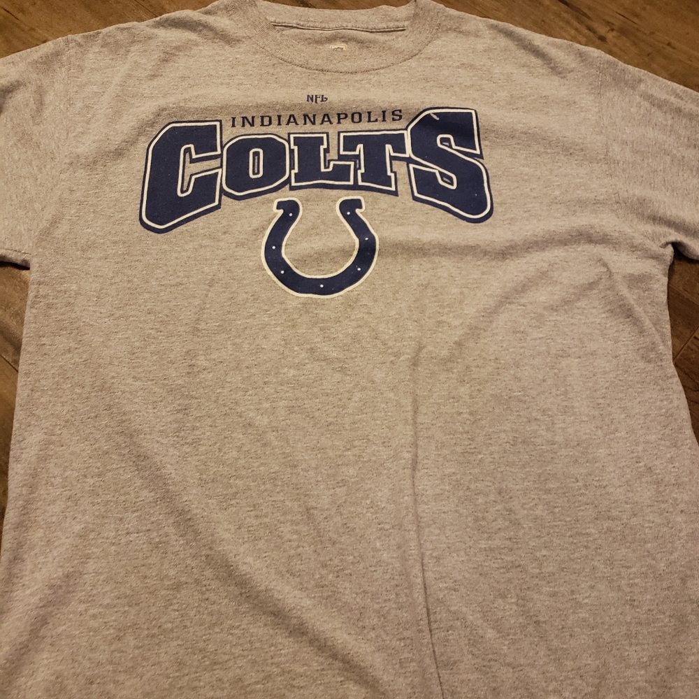 Indianapolis colts nfl t shirt size large